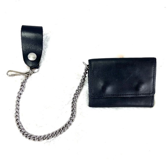 Other - •|•Black Leather Tri-Fold Wallet w/ Silver Chain Leather Belt Attachment•|